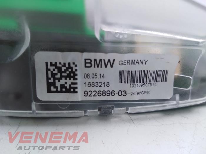 GPS Antenne van een BMW 3 serie Touring (F31) 320d 2.0 16V 2015