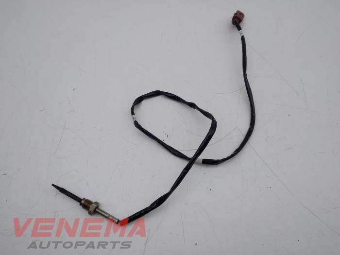 Gebruikte Uitlaat temperatuursensor Volkswagen Golf VII Variant (AUVV) 1.6 TDI BMT 16V Prijs € 29,99 Margeregeling aangeboden door Venema Autoparts