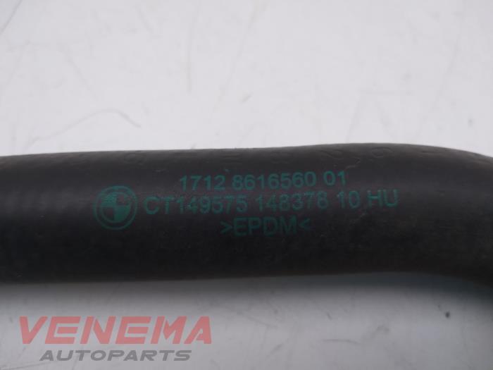 Radiateurslang van een BMW 4 serie (F32) 440i xDrive 3.0 TwinPower Turbo 24V 2017