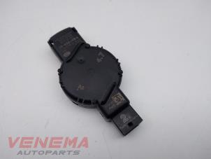 Gebruikte Regensensor BMW 1 serie (F20) 116d 1.5 12V TwinPower Prijs € 34,99 Margeregeling aangeboden door Venema Autoparts