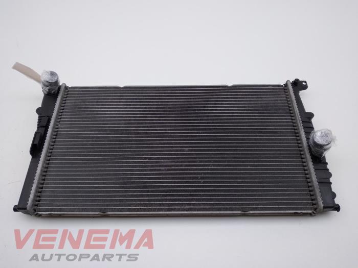 Gebruikte Radiateur BMW 1 serie (F20) 116d 1.5 12V TwinPower Prijs € 44,99 Margeregeling aangeboden door Venema Autoparts