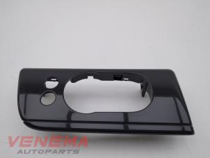 Gebruikte Dashboard sierlijst Mini Countryman (F60) 1.5 12V One Prijs € 24,99 Margeregeling aangeboden door Venema Autoparts