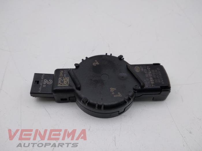 Regensensor van een MINI Countryman (F60) 1.5 12V One 2018