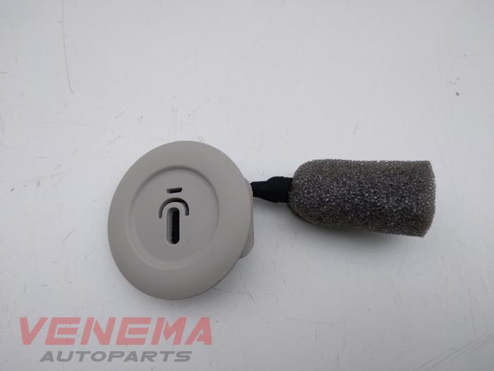 Gebruikte Microfoon Mini Countryman (F60) 1.5 12V One Prijs € 9,99 Margeregeling aangeboden door Venema Autoparts