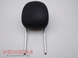 Gebruikte Hoofdsteun Mini Countryman (F60) 1.5 12V One Prijs € 49,99 Margeregeling aangeboden door Venema Autoparts