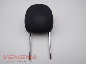 Gebruikte Hoofdsteun Mini Countryman (F60) 1.5 12V One Prijs € 49,99 Margeregeling aangeboden door Venema Autoparts