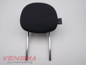 Gebruikte Hoofdsteun Mini Countryman (F60) 1.5 12V One Prijs € 49,99 Margeregeling aangeboden door Venema Autoparts