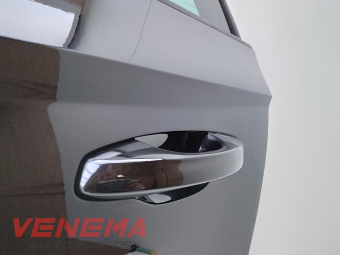 Portier 4Deurs links-achter van een Skoda Fabia III Combi (NJ5) 1.2 TSI 16V Greentech 2015