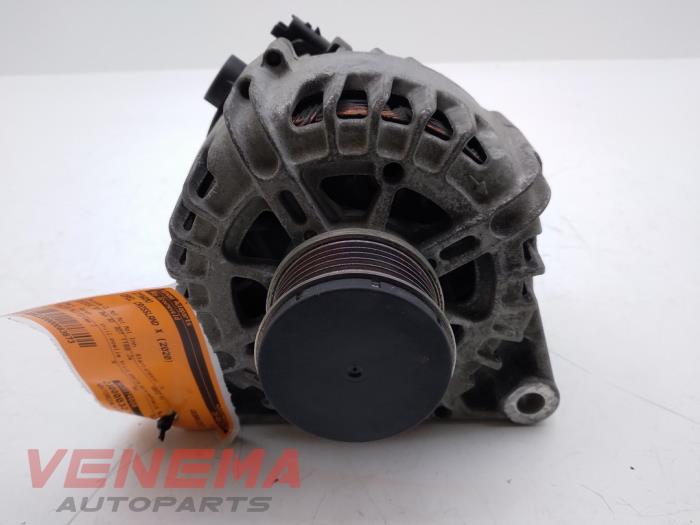 Gebruikte Dynamo Opel Crossland (X) 1.2 Turbo 12V Prijs € 74,99 Margeregeling aangeboden door Venema Autoparts