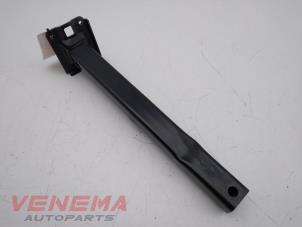 Gebruikte Radiateurbalk Opel Crossland (X) 1.2 Turbo 12V Prijs € 49,99 Margeregeling aangeboden door Venema Autoparts