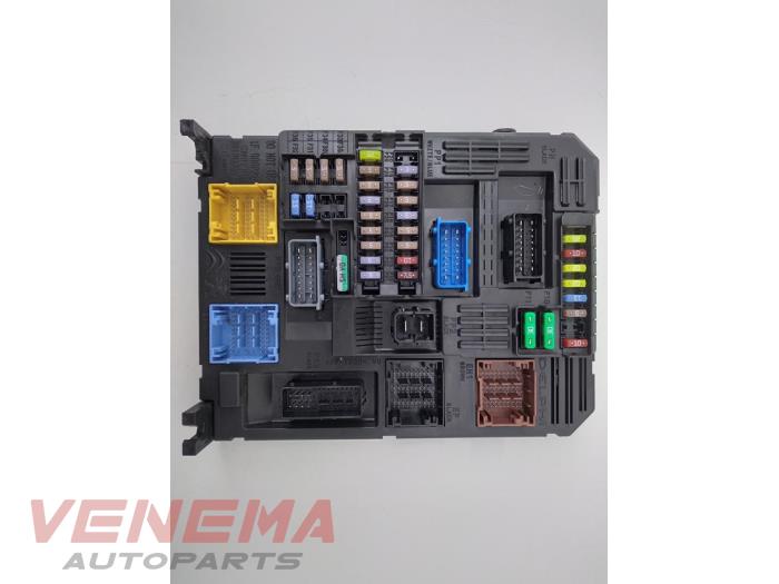 Gebruikte Computer Body Control Opel Crossland (X) 1.2 Turbo 12V Prijs € 99,99 Margeregeling aangeboden door Venema Autoparts