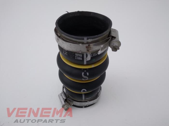 Gebruikte Intercooler Slang Opel Crossland (X) 1.2 Turbo 12V Prijs € 14,99 Margeregeling aangeboden door Venema Autoparts