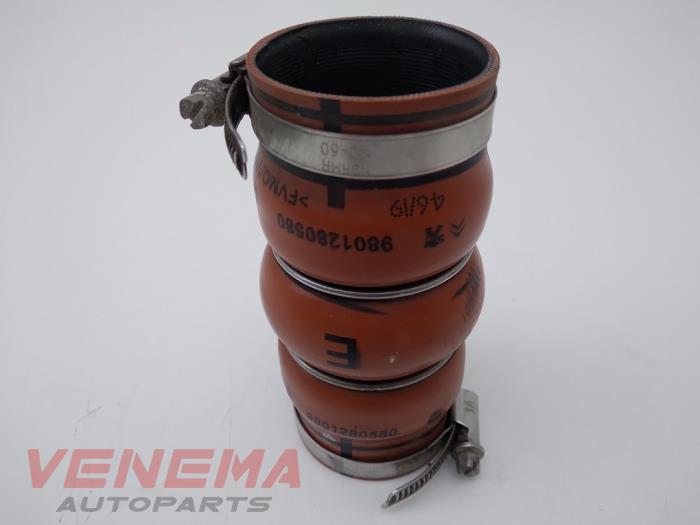 Gebruikte Intercooler Slang Opel Crossland (X) 1.2 Turbo 12V Prijs € 14,99 Margeregeling aangeboden door Venema Autoparts