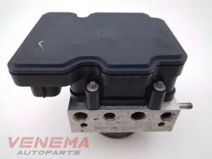 Gebruikte ABS Pomp Opel Crossland (X) 1.2 Turbo 12V Prijs € 224,99 Margeregeling aangeboden door Venema Autoparts