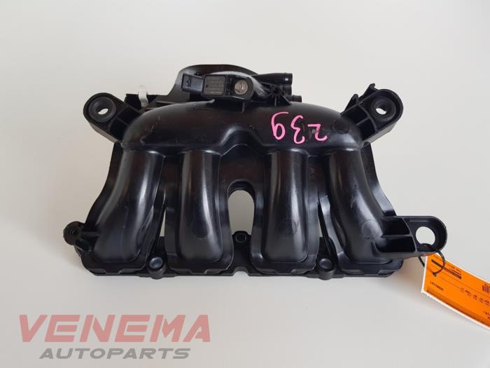 Gebruikte Spruitstuk Inlaat BMW 1 serie (F20) 116i 1.6 16V Prijs € 49,99 Margeregeling aangeboden door Venema Autoparts