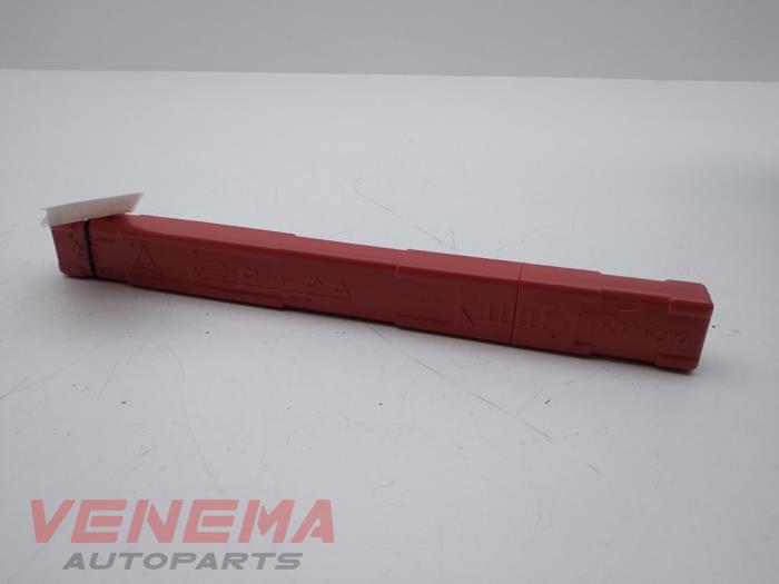 Gevarendriehoek van een Mercedes-Benz E Estate (S213) E-300de 2.0 Turbo 16V 2020