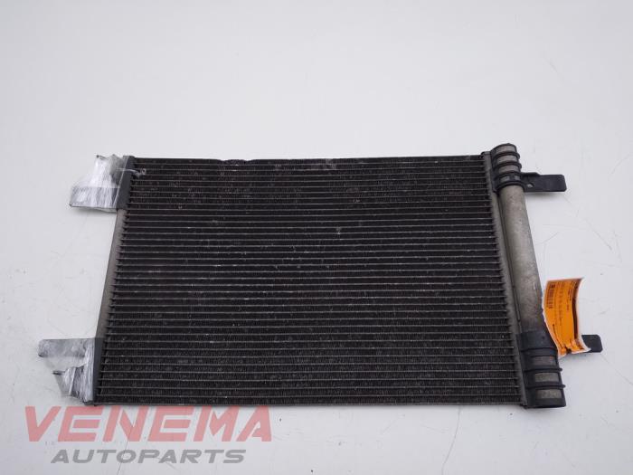 Gebruikte Airco Condensor Opel Vivaro 2.0 CDTI 177 Prijs € 44,99 Margeregeling aangeboden door Venema Autoparts