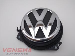 Gebruikte Handgreep Achterklep Volkswagen Polo V (6R) 1.2 TDI 12V BlueMotion Prijs € 19,99 Margeregeling aangeboden door Venema Autoparts
