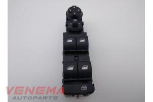 Gebruikte Ruit schakelaar elektrisch Opel Crossland (X) 1.2 Turbo 12V Prijs € 39,99 Margeregeling aangeboden door Venema Autoparts