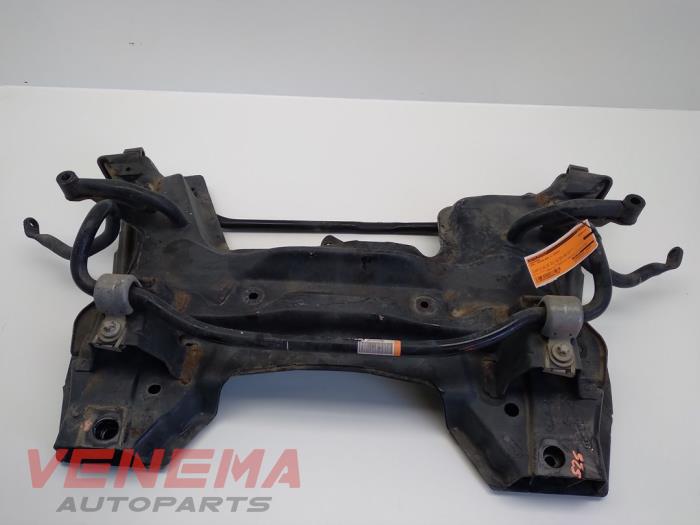 Gebruikte Subframe Opel Crossland (X) 1.2 Turbo 12V Prijs € 69,99 Margeregeling aangeboden door Venema Autoparts