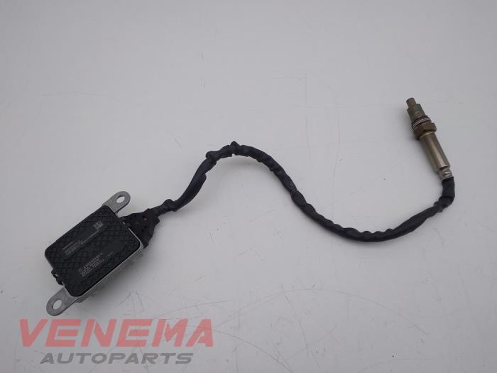 Nox sensor van een Mercedes-Benz E Estate (S213) E-300de 2.0 Turbo 16V 2020