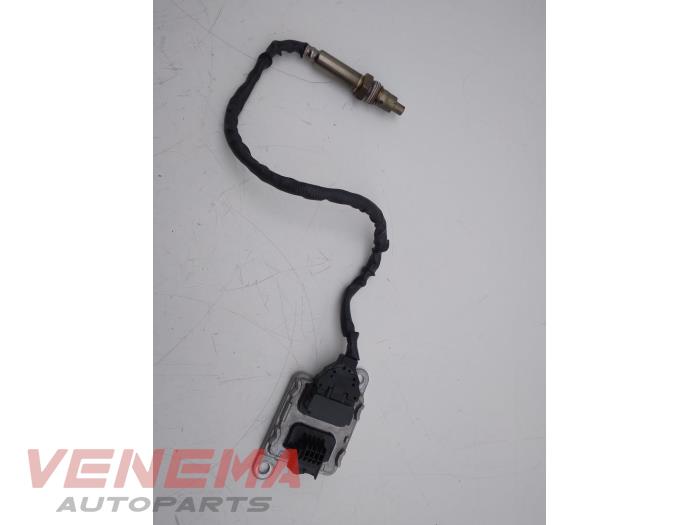 Nox sensor van een Mercedes-Benz E Estate (S213) E-300de 2.0 Turbo 16V 2020