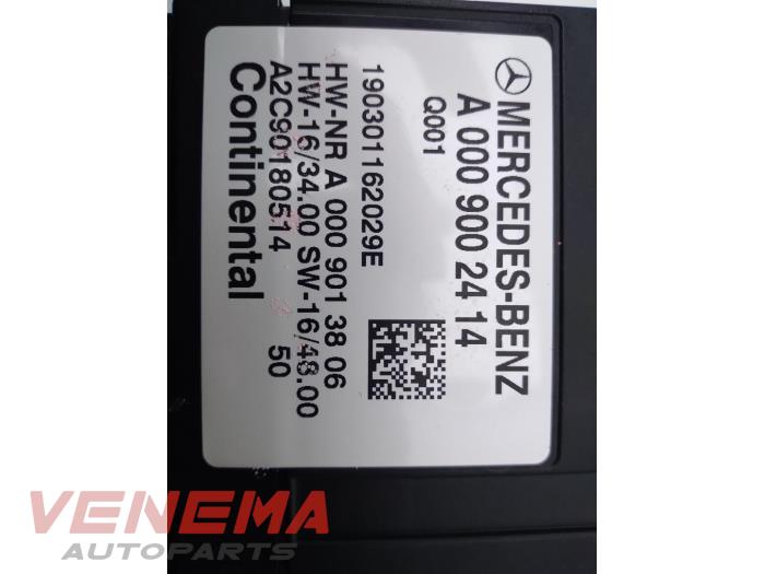 Brandstofpomp module van een Mercedes-Benz E Estate (S213) E-300de 2.0 Turbo 16V 2020