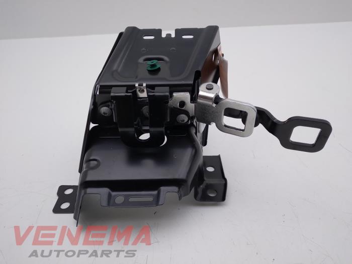 Gebruikte Diversen Mercedes E Estate (S213) E-300de 2.0 Turbo 16V Prijs € 39,99 Margeregeling aangeboden door Venema Autoparts