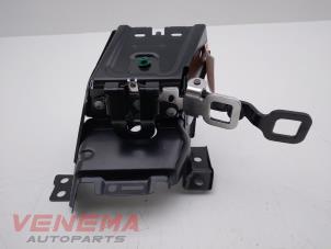 Gebruikte Diversen Mercedes E Estate (S213) E-300de 2.0 Turbo 16V Prijs € 39,99 Margeregeling aangeboden door Venema Autoparts