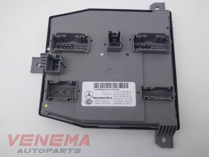 Computer Body Control van een Mercedes-Benz E Estate (S213) E-300de 2.0 Turbo 16V 2020