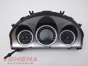 Gebruikte Instrumentenpaneel Mercedes GLK (204.7/9) 3.0 320 CDI 24V 4-Matic Prijs € 399,99 Margeregeling aangeboden door Venema Autoparts