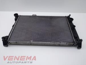 Gebruikte Radiateur Mercedes GLK (204.7/9) 3.0 320 CDI 24V 4-Matic Prijs € 119,99 Margeregeling aangeboden door Venema Autoparts