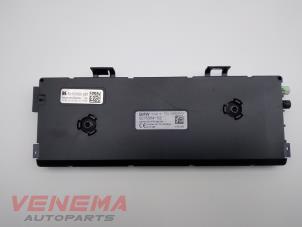 Gebruikte Antenne Versterker BMW X3 (F25) xDrive20d 16V Prijs € 79,99 Margeregeling aangeboden door Venema Autoparts