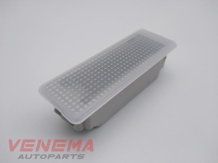 Instapverlichting van een BMW X3 (F25) xDrive20d 16V 2014