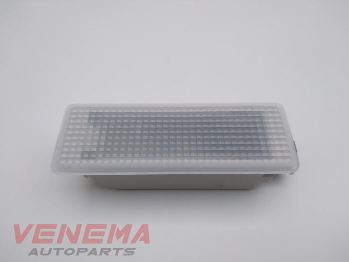 Instapverlichting van een BMW X3 (F25) xDrive20d 16V 2014