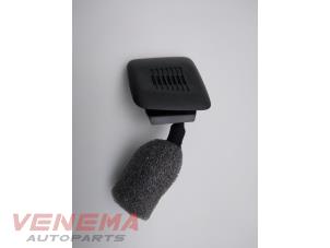 Gebruikte Microfoon BMW X3 (F25) xDrive20d 16V Prijs € 9,99 Margeregeling aangeboden door Venema Autoparts