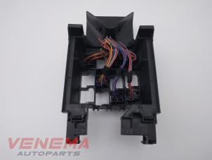 Gebruikte Zekeringkast Volkswagen Up! (121) 1.0 12V 75 Prijs € 34,99 Margeregeling aangeboden door Venema Autoparts