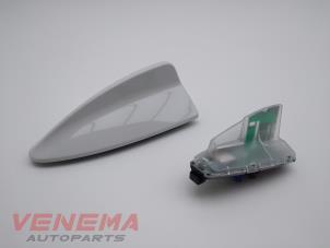 Gebruikte GPS Antenne BMW X3 (F25) xDrive20d 16V Prijs € 49,99 Margeregeling aangeboden door Venema Autoparts