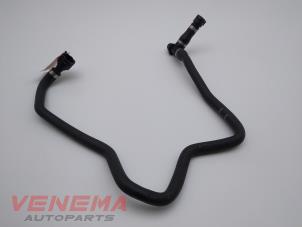 Gebruikte Radiateurslang BMW X3 (F25) xDrive20d 16V Prijs € 29,99 Margeregeling aangeboden door Venema Autoparts