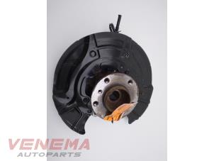 Gebruikte Fusee rechts-achter BMW X3 (F25) xDrive20d 16V Prijs € 74,99 Margeregeling aangeboden door Venema Autoparts