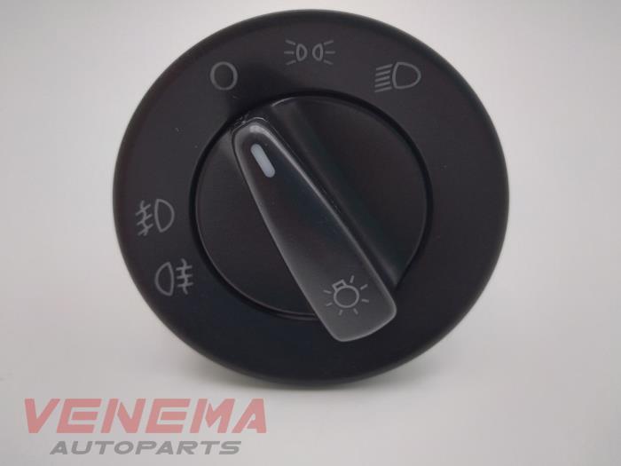 Licht Schakelaar van een Ford Galaxy (WGR) 2.8i V6 24V 2005