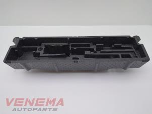 Gebruikte Diversen Mercedes ML III (166) 3.0 ML-350 BlueTEC V6 24V 4-Matic Prijs € 14,99 Margeregeling aangeboden door Venema Autoparts