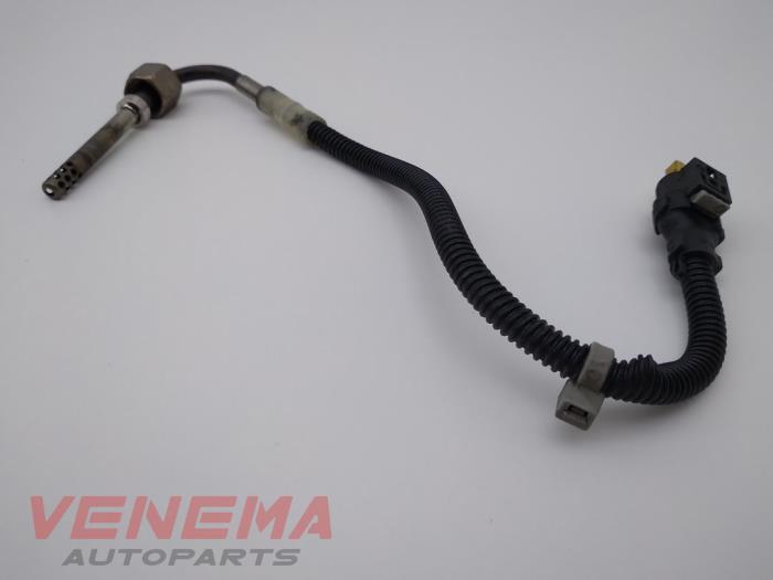 Roetfilter sensor van een Mercedes-Benz ML III (166) 3.0 ML-350 BlueTEC V6 24V 4-Matic 2014
