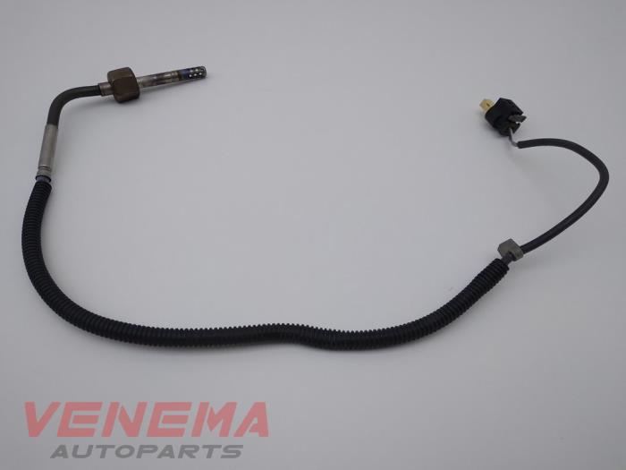 Roetfilter sensor van een Mercedes-Benz ML III (166) 3.0 ML-350 BlueTEC V6 24V 4-Matic 2014