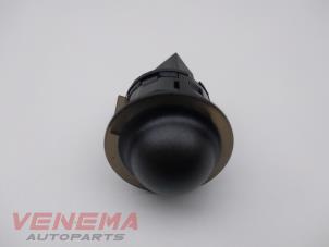 Gebruikte Sensor Licht Mercedes ML III (166) 3.0 ML-350 BlueTEC V6 24V 4-Matic Prijs € 9,99 Margeregeling aangeboden door Venema Autoparts