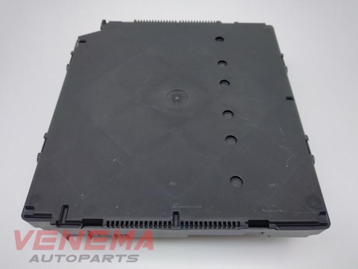 Computer Body Control van een Volkswagen Caddy IV 2.0 TDI 102 2020