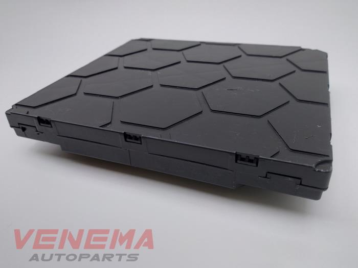 Computer Body Control van een Skoda Fabia III (NJ3) 1.0 12V 2017