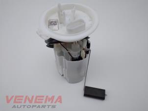 Gebruikte Tank element Pomp Skoda Fabia III (NJ3) 1.0 12V Prijs € 79,99 Margeregeling aangeboden door Venema Autoparts