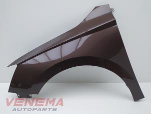 Gebruikte Scherm links-voor Skoda Fabia III (NJ3) 1.0 12V Prijs € 124,99 Margeregeling aangeboden door Venema Autoparts