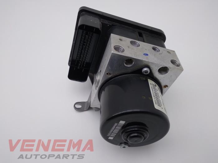 Gebruikte ABS Pomp BMW 3 serie Touring (E91) 318i 16V Prijs € 99,99 Margeregeling aangeboden door Venema Autoparts